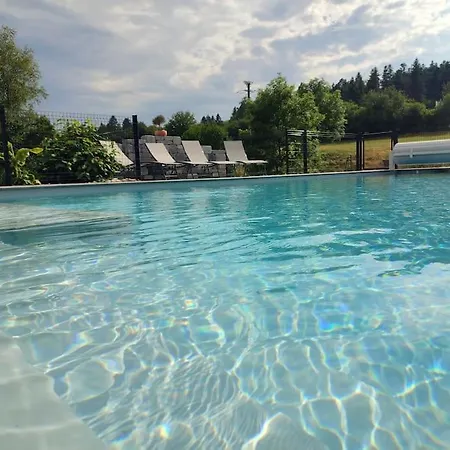 Holiday home Maison Avec Piscine, Jacuzzi Et Sauna *