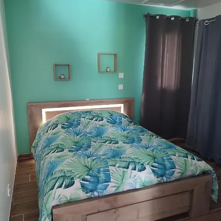 Maison Avec Piscine, Jacuzzi Et Sauna Vakantiehuis Saint-Nabord