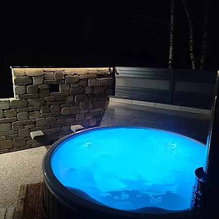 Nyaraló Maison Avec Piscine, Jacuzzi Et Sauna