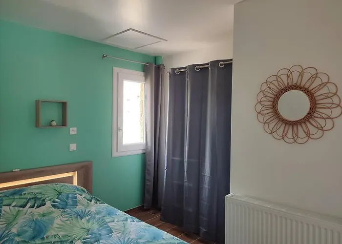 Maison Avec Piscine, Jacuzzi Et Sauna